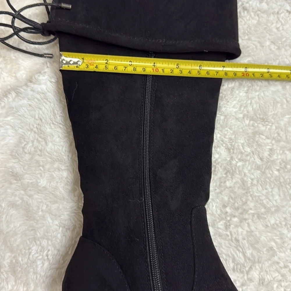 CROWN & IVY SIZE 8M Black Over-the-Knee Women's Boots NWOT